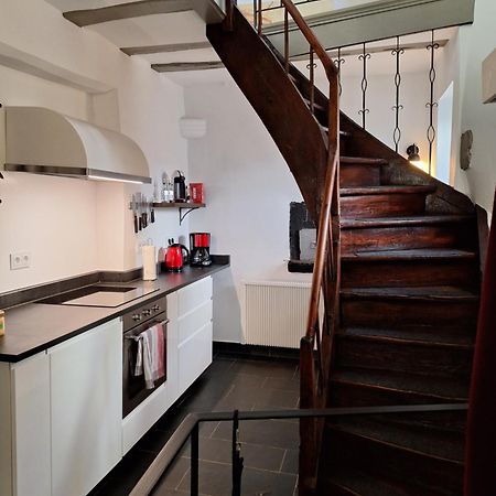 Appartement Moselperle- Urlaub Im Historischen Fachwerkhaeuschen à Bullay Extérieur photo